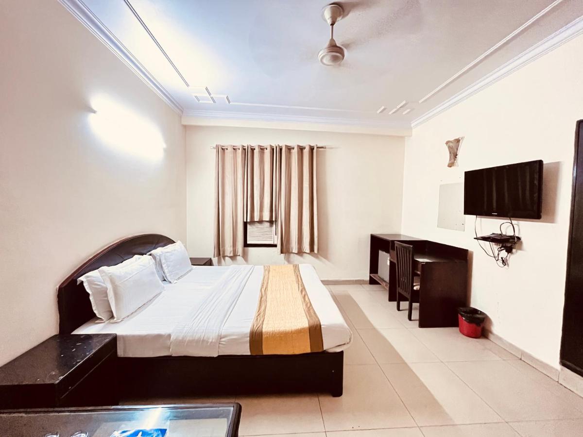 Ashoka Hotel Karol Bagh Delhi New Delhi Exterior photo