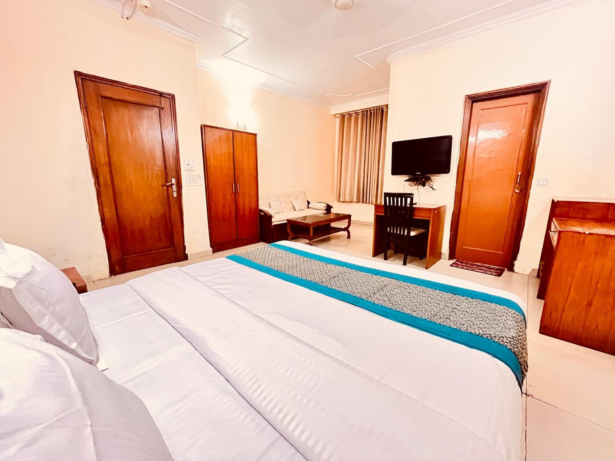 Ashoka Hotel Karol Bagh Delhi New Delhi Exterior photo