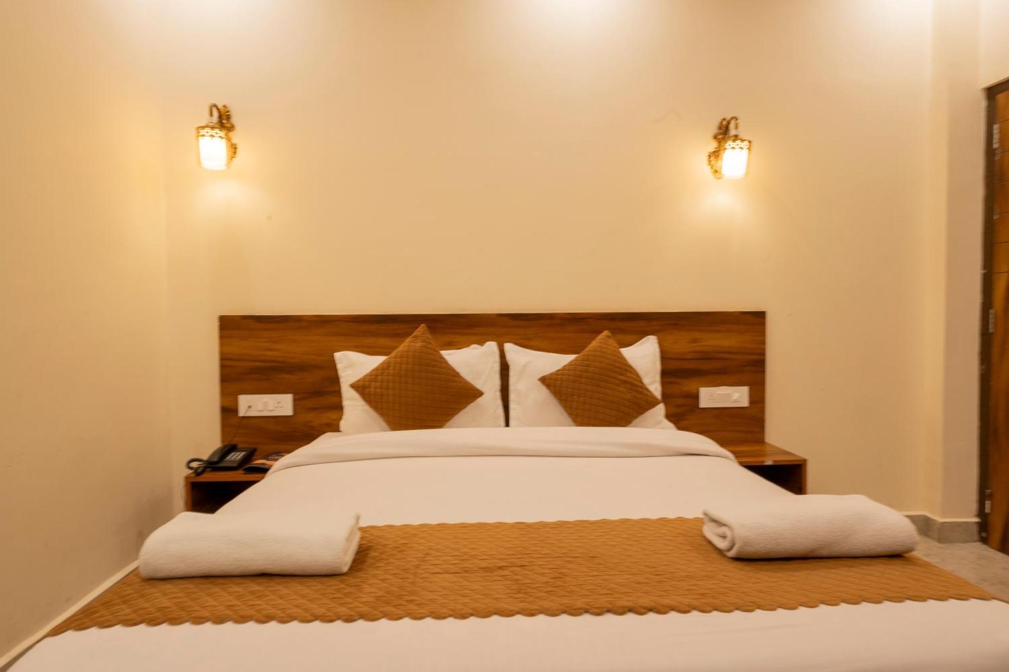 Ashoka Hotel Karol Bagh Delhi New Delhi Exterior photo